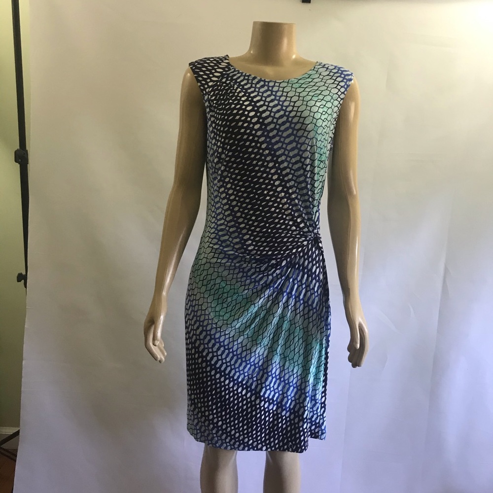 NIC + ZOE Beautiful Feminine twisted dress